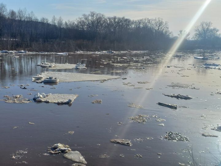 Аккүз авылы халкы боз озатырга төште