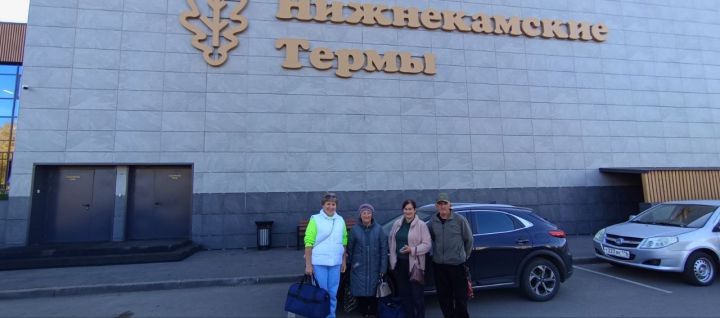 Шәбезбаш өлкәннәре Түбән Кама термаль комплексында ял итеп кайтты