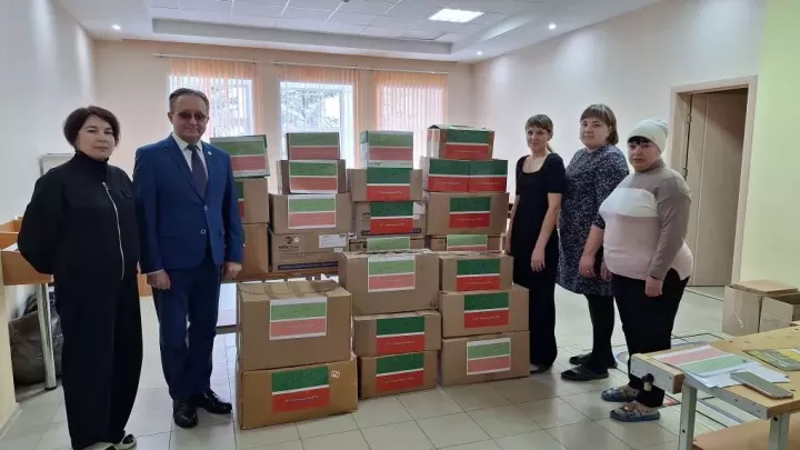 Актаныш районы медицина хезмәткәрләре махсус хәрби операциядә катнашучыларга гуманитар ярдәм җыйды