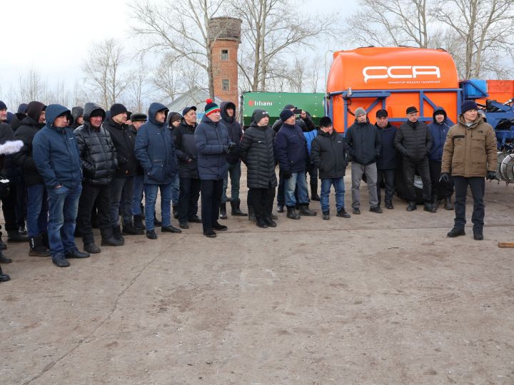 Бусагада- язгы кыр эшләре: «Әнәк» агрофирмасында семинар