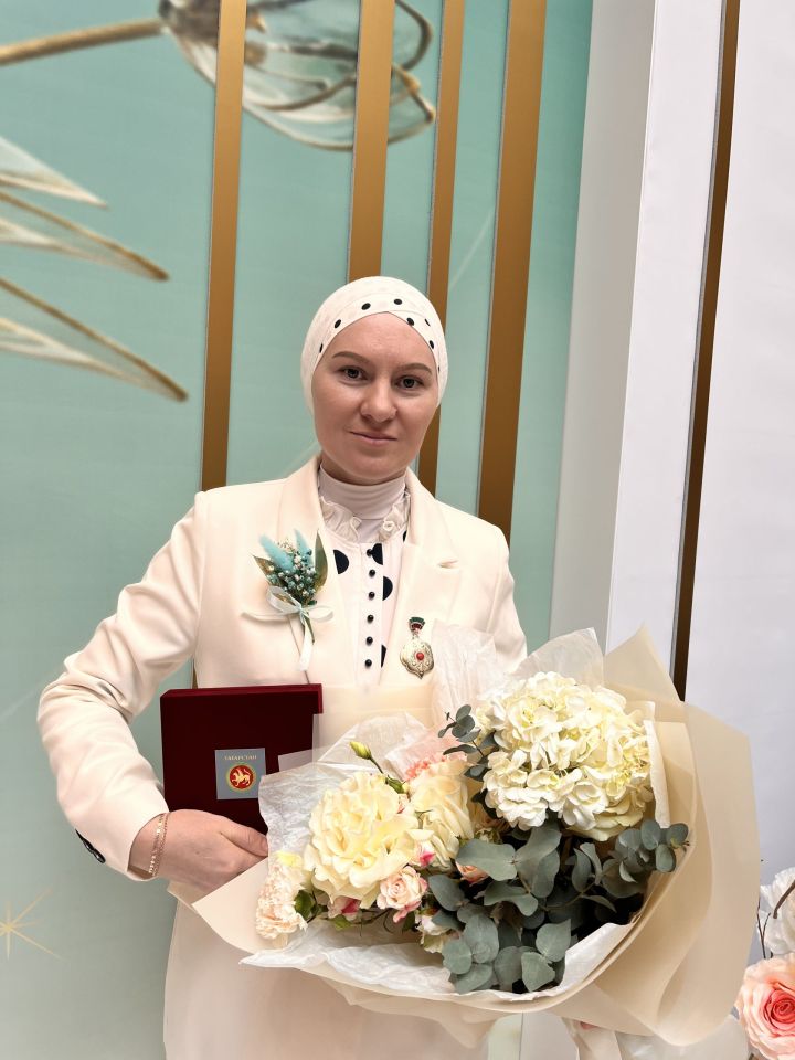 Актанышның күпбалалы әнисе Илиза Тимирова «Ана даны» медаленә лаек булды