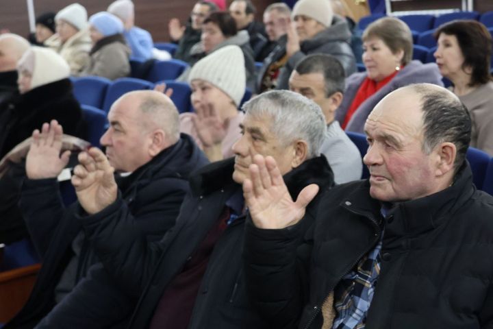 Иске Кормашта 2025 нче елга нәтиҗә ясап, халык җыены узды