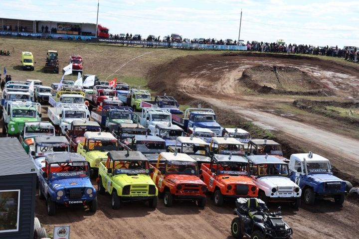 Байсар трассасында автокроссның юбилей ярышлары уза