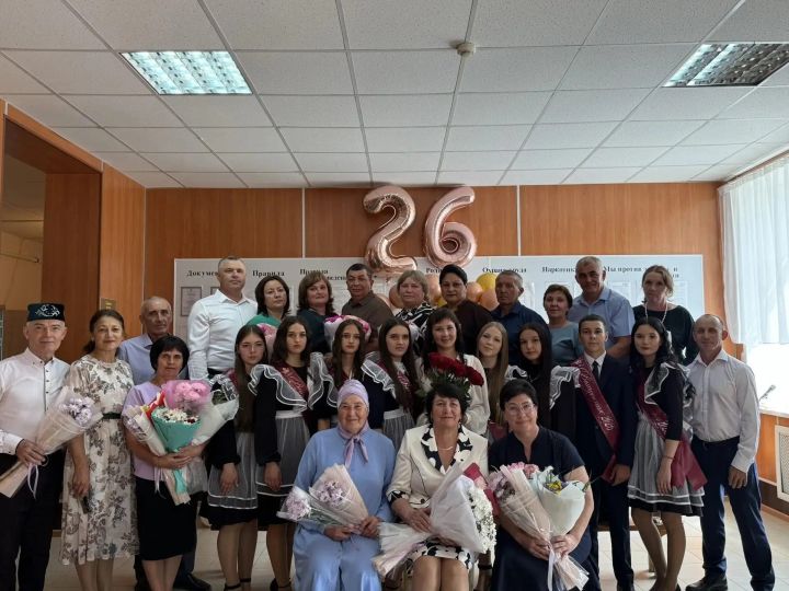 Теләкәй мәктәбендә Соңгы кыңгырау бәйрәме узды