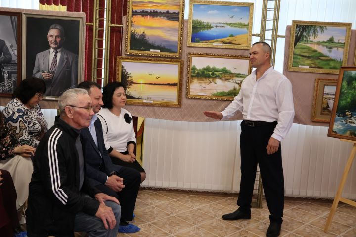 Туган якны өйрәнү музеенда Айрат Сәрвәровның “Гүзәл туган җирем” күргәзмәсе ачылды